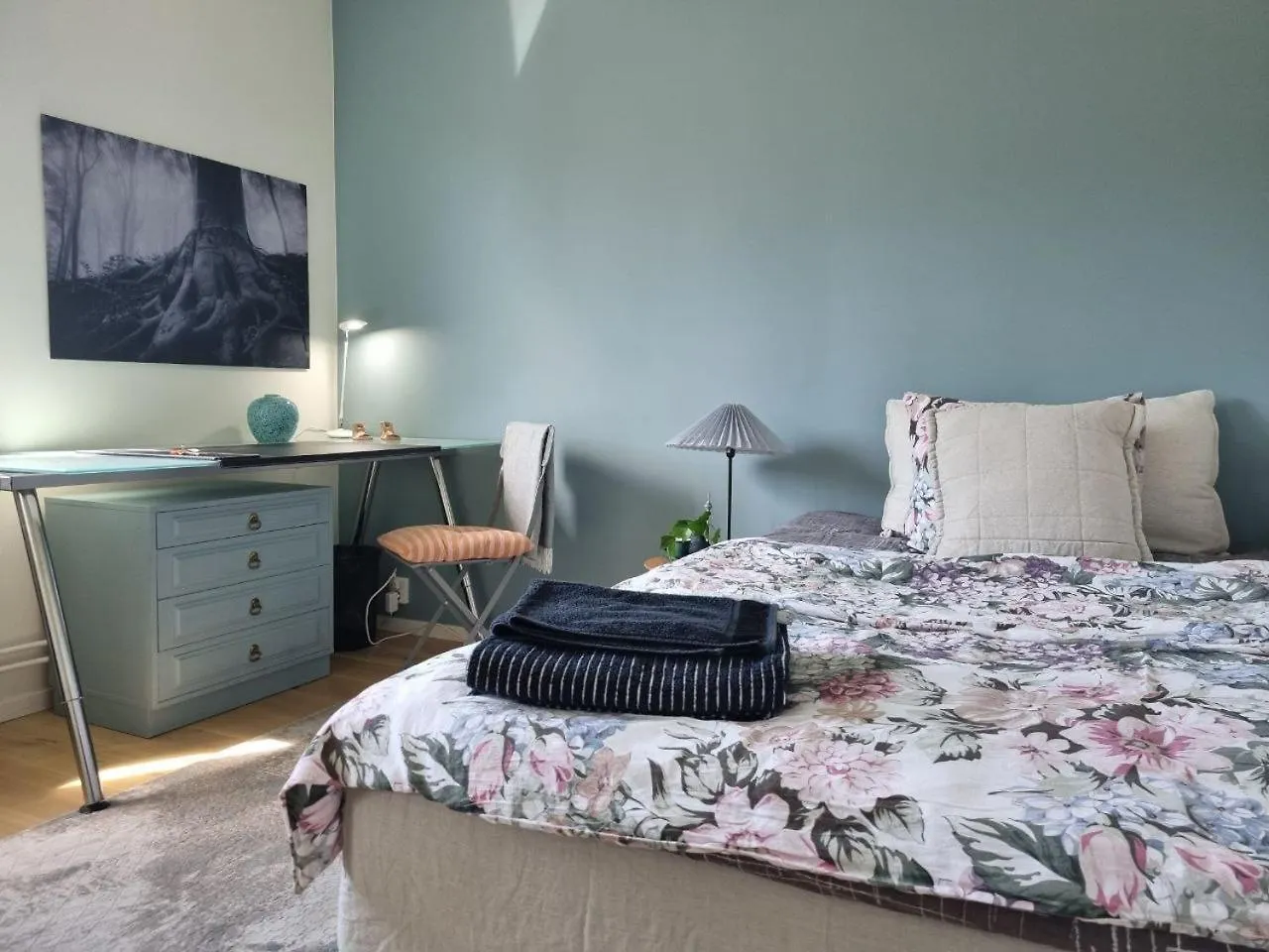 غوتنبرغ The Blue Room